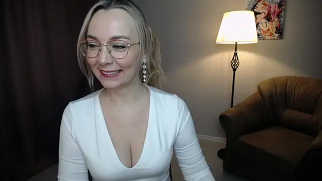 Ava Elior online show from 03/08/26, 11:25