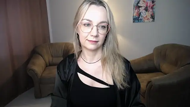 Ava Elior online show from 07/11/26, 11:57
