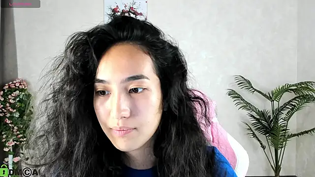 Snapshot of FlirtyAura chatting on 09/17/25, 03:41 FlirtyAura online show from 09/17/25, 03:41
