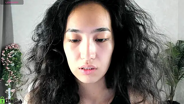Snapshot of FlirtyAura chatting on 09/23/25, 03:42 FlirtyAura online show from 09/23/25, 03:42