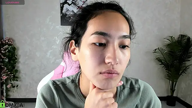 Snapshot of FlirtyAura chatting on 09/29/25, 03:00 FlirtyAura online show from 09/29/25, 03:00