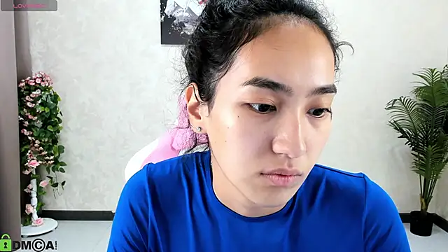 Snapshot of FlirtyAura chatting on 10/12/25, 01:48 FlirtyAura online show from 10/12/25, 01:48