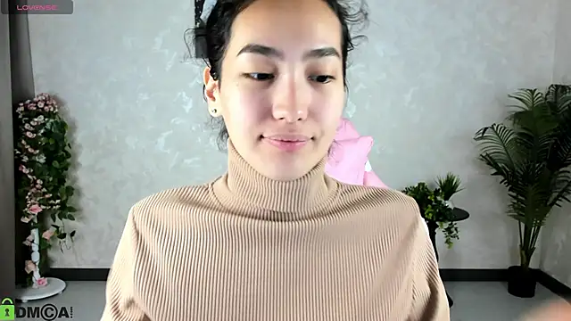 Snapshot of FlirtyAura chatting on 10/15/25, 03:06 FlirtyAura online show from 10/15/25, 03:06