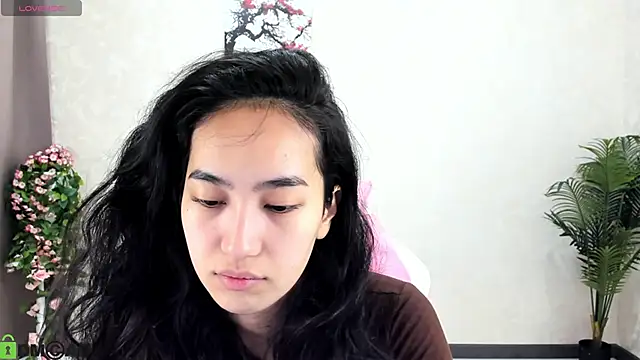 FlirtyAura online show from 11/04/25, 03:05