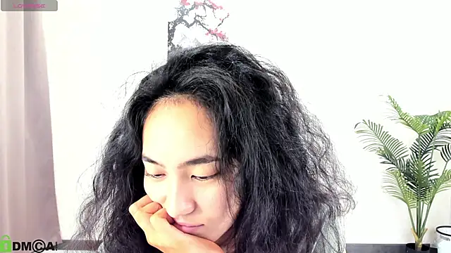 FlirtyAura online show from 11/13/25, 03:16