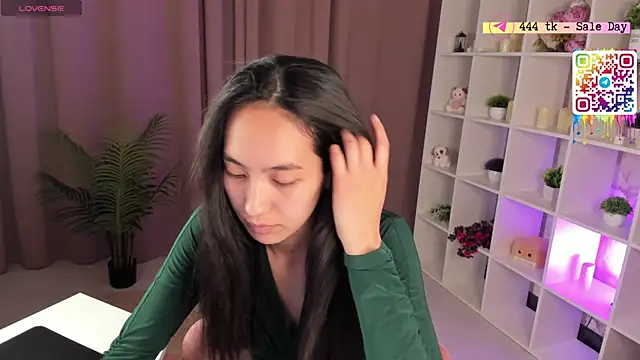 FlirtyAura online show from 06/05/26, 06:52