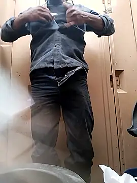 Kesurra online show from 11/19/25, 08:09