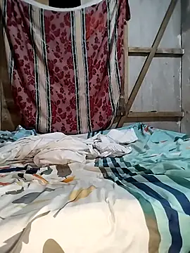 Snapshot of Kesurra chatting on 02/28/26, 12:11 Kesurra online show from 02/28/26, 12:11