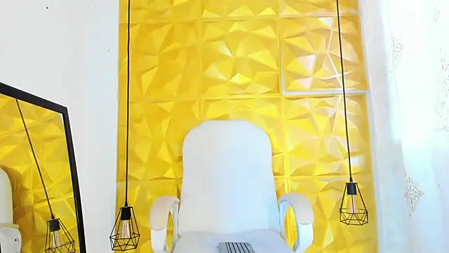 Snapshot of Annie_Addyson chatting on 09/10/25, 10:21 Annie Addyson online show from 09/10/25, 10:21