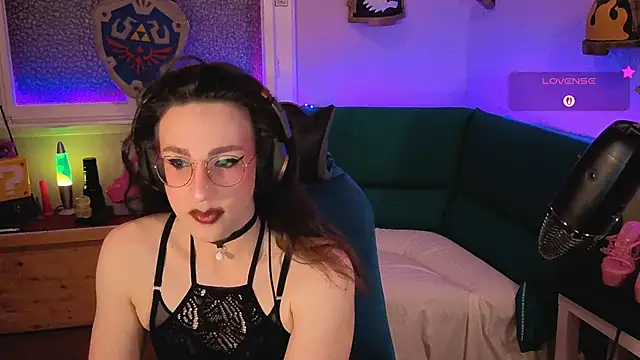 Zesty Peach online show from 06/06/26, 10:47