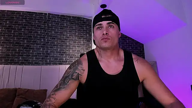 connorsmiith online show from 02/04/26, 07:31