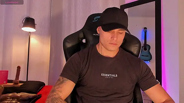 connorsmiith online show from 07/05/26, 07:43