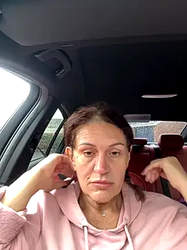 Snapshot of RubyyRosee chatting on 10/03/25, 09:50 RubyyRosee online show from 10/03/25, 09:50