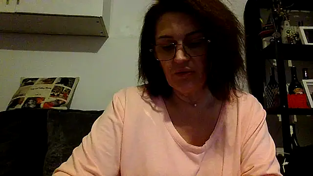 RubyyRosee online show from 12/21/25, 02:13