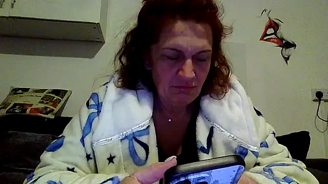 RubyyRosee online show from 04/06/26, 05:19