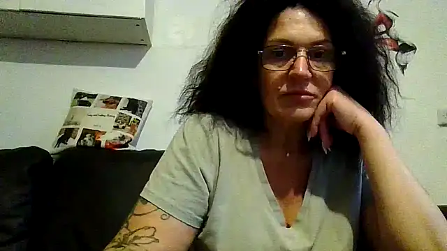 Snapshot of RubyyRosee chatting on 06/12/26, 05:17 RubyyRosee online show from 06/12/26, 05:17