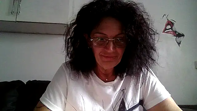 Snapshot of RubyyRosee chatting on 07/04/26, 06:19 RubyyRosee online show from 07/04/26, 06:19