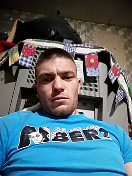 Kisszivacs online show from 03/07/26, 02:03