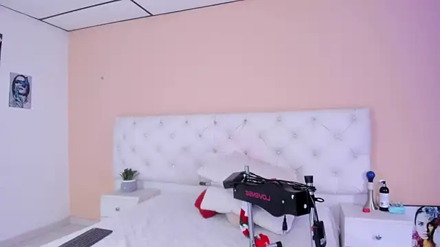 katte landerr online show from 12/05/25, 01:20