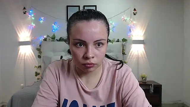 Megan 05  online show from 05/09/26, 07:30