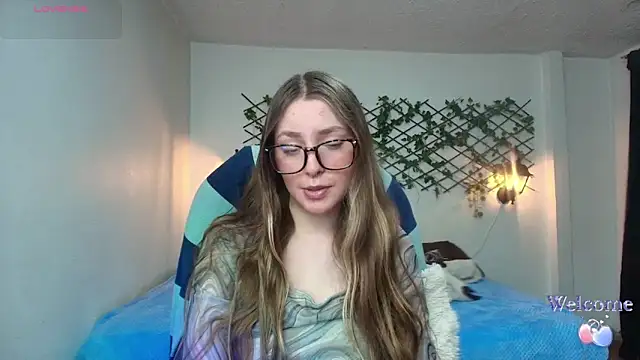 velvet  moon online show from 04/07/26, 12:11