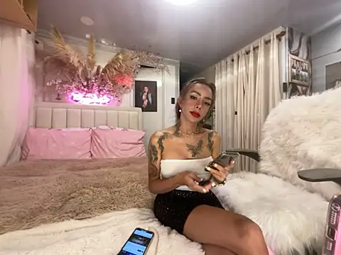 Snapshot of EvianaEvans chatting on 02/21/26, 08:10 EvianaEvans online show from 02/21/26, 08:10