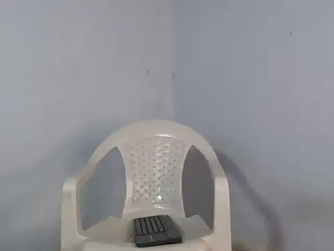 Snapshot of masterbrave420 chatting on 11/13/25, 09:36 masterbrave420 online show from 11/13/25, 09:36