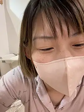 Snapshot of usako_2025 chatting on 01/11/26, 11:15 usako 2025 online show from 01/11/26, 11:15