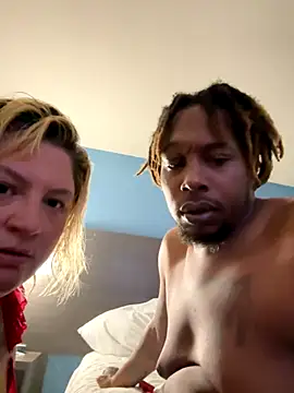 Snapshot of BigMfLuther chatting on 11/30/25, 03:21 BigMfLuther online show from 11/30/25, 03:21