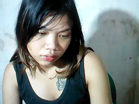 Snapshot of MorenaLovelyPinay24 chatting on 10/18/25, 12:57 MorenaLovelyPinay24 online show from 10/18/25, 12:57