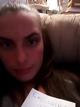 Snapshot of Ittoxx99 chatting on 10/09/25, 01:14 Ittoxx99 online show from 10/09/25, 01:14