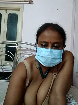 Snapshot of Barna_Love chatting on 09/26/25, 06:12 Barna Love online show from 09/26/25, 06:12