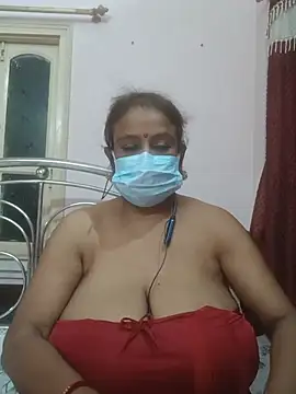 Snapshot of Barna_Love chatting on 07/17/26, 01:07 Barna Love online show from 07/17/26, 01:07
