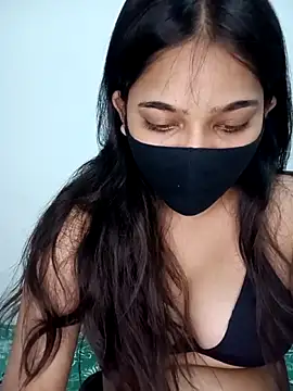 Snapshot of Snehabeauti chatting on 04/21/26, 04:12 Snehabeauti online show from 04/21/26, 04:12