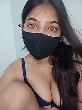 Snapshot of Snehabeauti chatting on 05/24/26, 11:43 Snehabeauti online show from 05/24/26, 11:43