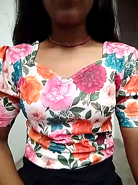 Naina 04 online show from 09/30/25, 04:50