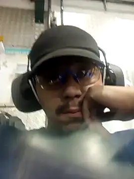 safadinhoo007 online show from 11/15/25, 02:20