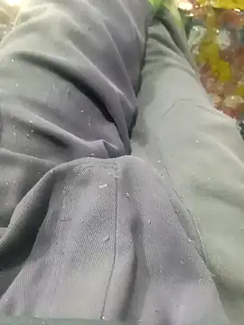 safadinhoo007 online show from 12/16/25, 04:06