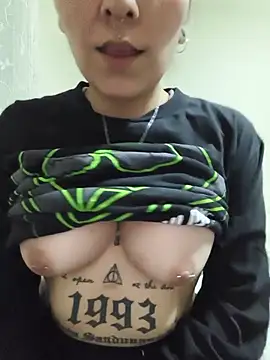 Snapshot of xjuanaxmaldadxxx chatting on 07/05/26, 04:52 xjuanaxmaldadxxx online show from 07/05/26, 04:52