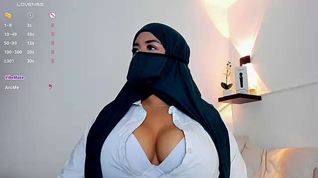 thaira aly online show from 11/29/25, 11:41