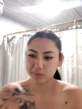 Megara 25 online show from 10/25/25, 01:13