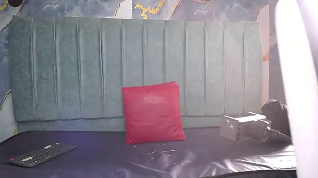 Snapshot of Megara_25 chatting on 07/03/26, 01:17 Megara 25 online show from 07/03/26, 01:17