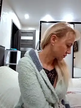 KissMiSveet online show from 12/21/25, 02:02