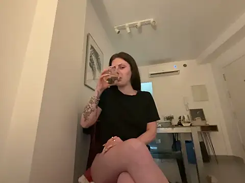 Snapshot of sash87350 chatting on 03/01/26, 11:18 sash87350 online show from 03/01/26, 11:18