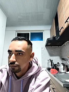 stivenlujan69 online show from 01/19/26, 12:58