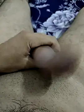 Snapshot of Zepe_12 chatting on 10/25/25, 10:15 Zepe 12 online show from 10/25/25, 10:15