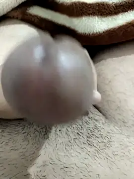 Snapshot of Zepe_12 chatting on 12/15/25, 11:25 Zepe 12 online show from 12/15/25, 11:25