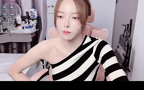 AmyySC online show from 10/28/25, 02:53