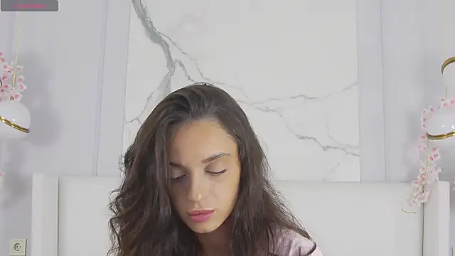 AdoraCortes online show from 09/09/25, 05:07