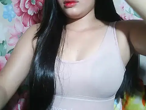 Katie Winslet online show from 11/07/25, 11:49